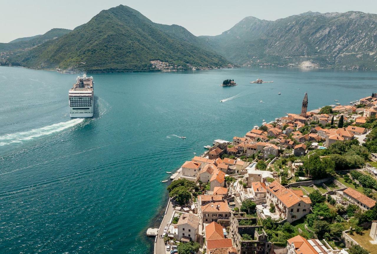 Hotel Nauta Perast Exteriör bild